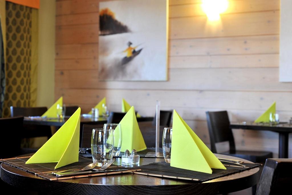 Kyriad Annecy Cran-Gevrier Restaurant photo